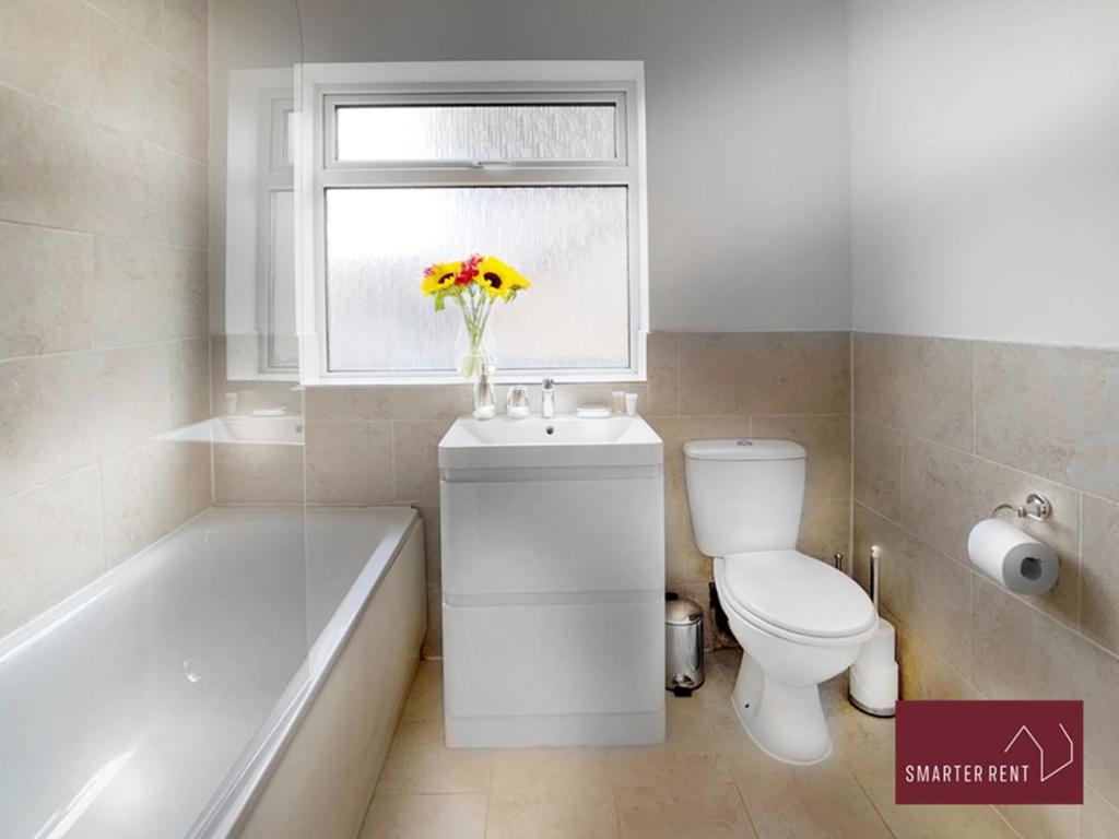 Sunninghill Village - 2 Bed - Parking And Garden アスコット エクステリア 写真